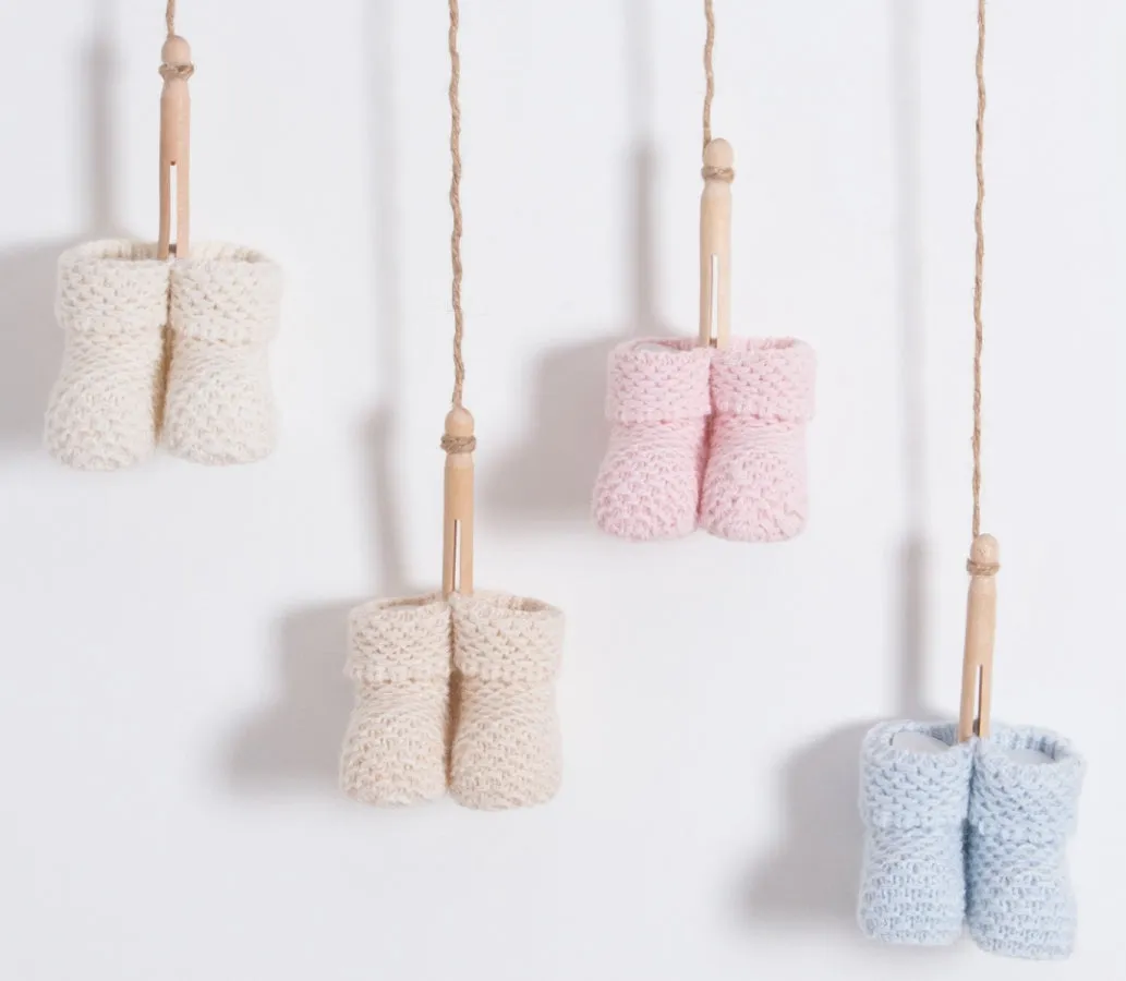 Basic Knit Booties