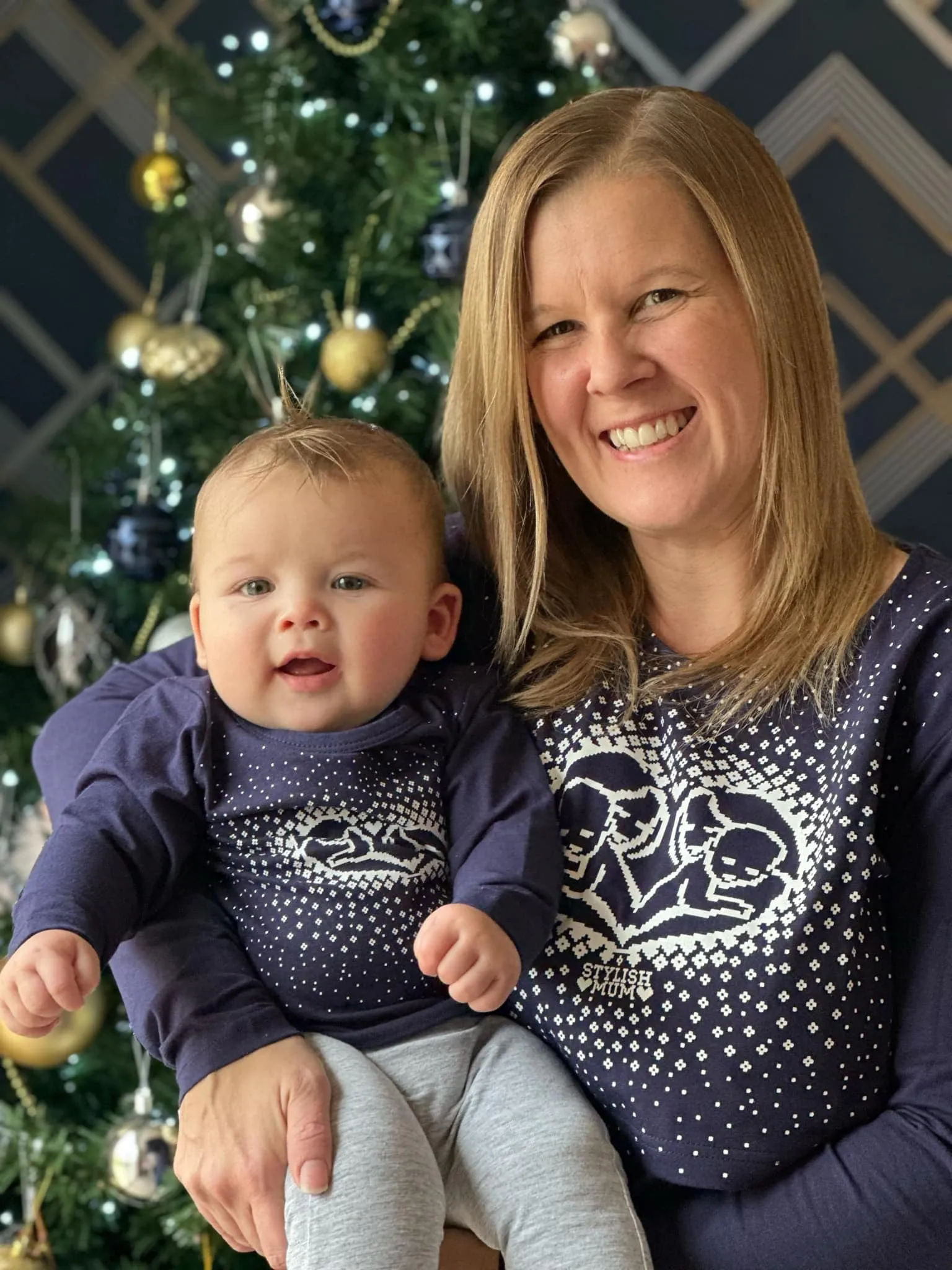 Mary Breastfeeding Top