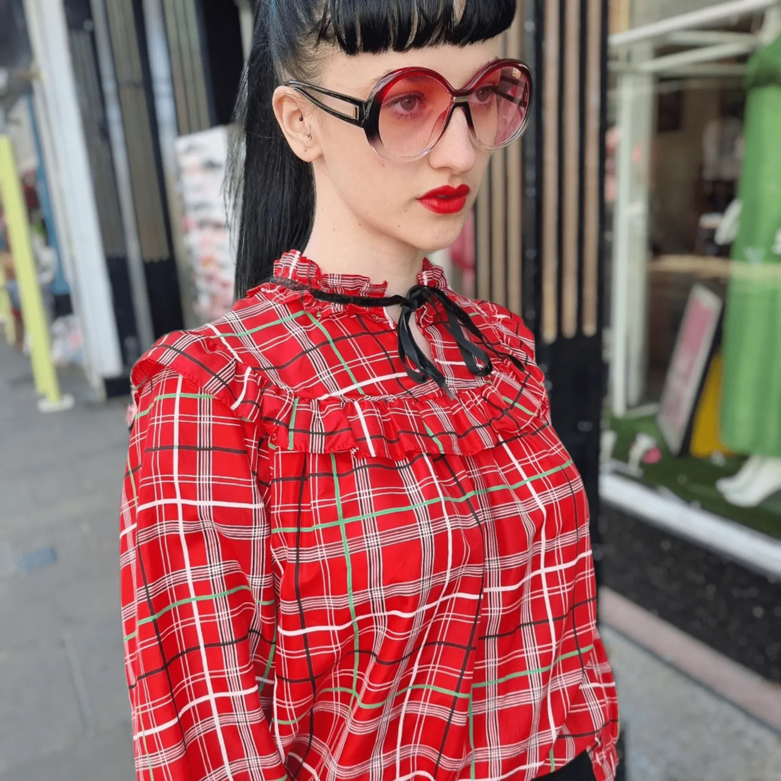 Oversized Retro Round Sunglasse